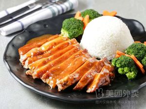 Classic Pork Trotter Rice Bowl (Kaila International Store)