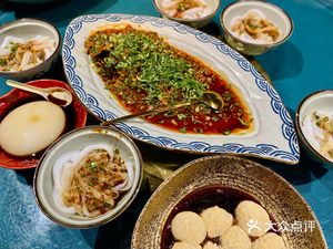 Runxiang Lou (Caiqiao Store)