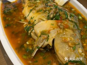 Han Zhugong · Qingcheng Xiaoguan Authentic Sichuan Cuisine (China Railway Ruijing Yicheng Branch)