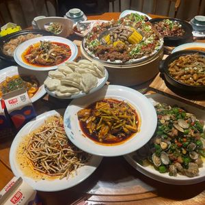 Baizi Yan Sichuan Cuisine