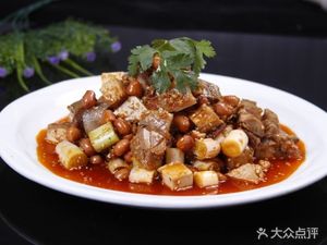 简朴寨土菜馆(学苑路店)