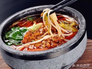 Authentic Yunnan Dali Temple Crossing Rice Noodles (Qige Store)