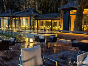 Bamboo Hidden Riverside Café