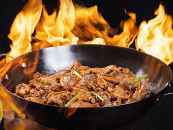 Private Flame Duck with Wine