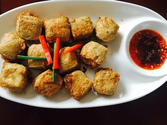 Earthly Earthy Local Cuisine