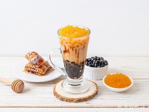 Yilei Rice Balls · Chicken Cutlet · Snacks (Renmin Road Branch)