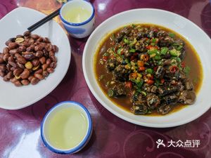 Gunzi Fish Local Cuisine (Qian Dao Hua Yuan Residential Area Branch)