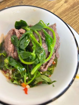 Yellow Beef Hot Pot