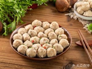 A Chang Duck Head · Clay Pot