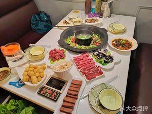 Guizhou Yellow Beef Restaurant · Crawfish (Binsheng Road Branch)