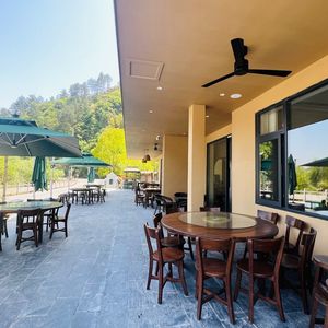 Longjing Gorge Garden Restaurant (Dilong Line Branch)