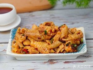 Beijing Skin-on Roast Duck (Chonghua Farmers Market Store)