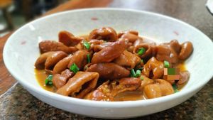 Old Nineteenth Team Restaurant