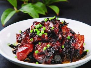 Lao Wei's Home-style Cuisine (Chunjiang East Road Store)