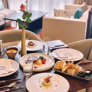 Tonglu Oakwood Horizon Hotel · Steven Steakhouse