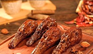 Liu Ya Ji Quzhou Duck Head (Ganglong City Store)