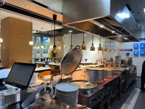 Xiao Cheng Xun Yi (Fuyi Garden Central Store)