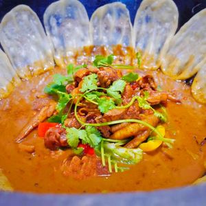 Iron Pot Era Earth Pot Chicken (Mingzhu Road Branch)