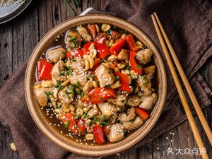 A Long Stir-Fry (Shashu Road Branch)