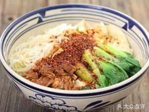 Oil-Poured Noodles (Zhushui Chunfengli Store)