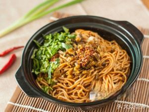 Cai Mingwei Hot Dry Noodles (Qing Youju Branch)