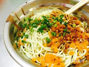 Gao Jie Red Oil Hot Dry Noodles (Ganghua Village Street 110 Community Branch)