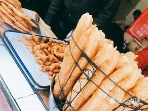 Soda Bao with Fried Dough Sticks (Baoshan Branch)