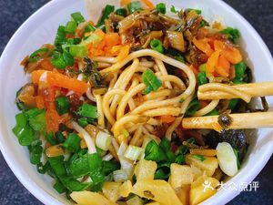 Xiaomei Hot Dry Noodles (Xinjin Jewelry Building West)