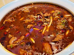 Fish Flavor Sichuan Restaurant (Zuoling Street Fengming Community Store)