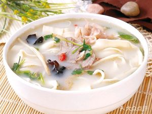 Henan Lamb Hot Pot with Noodles (Li Jia Stew Pot Noodles)