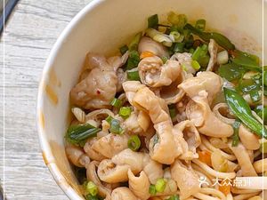 Eyeglass Pig Intestine Noodle House (Longdengli Residential Area Branch)