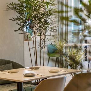 COSY+ Kouzhi · Western Food & Coffee