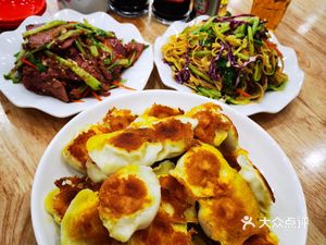 Xinfengle Northeast Dumpling House (Dongfeng Yangguangcheng IV Hongfeng Yuan Branch)