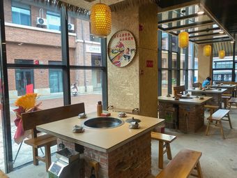 Luo's Earth Pot Chicken (Huashan Store)