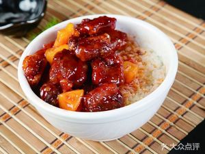 Deng's Xiangyang Beef Noodles (Wanke Huashan Zi Yue Wan Store)