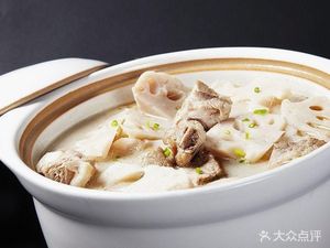 Zhong Yi Wei Niu Za (Tai Lu Dong Branch)