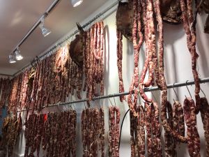 Yang Dongmei Professional Sausage Processing Shop (Macao Road Branch)