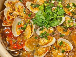 New Style Crepes · Clam Noodles