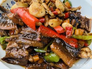 Lake and Mountain Private Kitchen