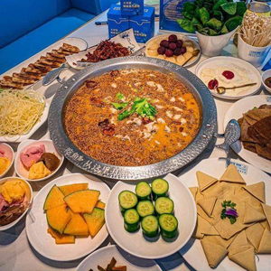 Chongqing Pickled Pepper Fresh Fish Hot Pot