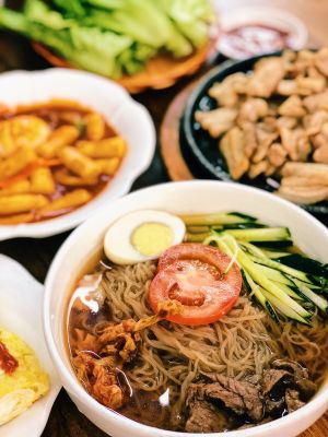 Changbai Mountain Cuisine (Siyan Jing Road Branch)