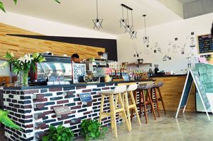 Yipin Coffee Experience Center