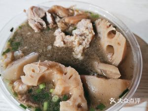 Chen's Big Plate Restaurant (Hongshan Fang Community Wulu Road No.5 Lane Branch)