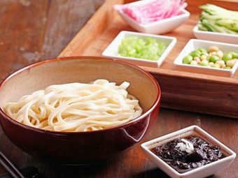 Yang's Old Hankou Hot Dry Noodles