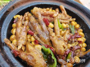 Zhenzhihuang Huangfen Chicken Feet (Foreign Languages and Affairs Store)