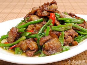 Xiao Hua Farmhouse Restaurant (Chucai Community Store)