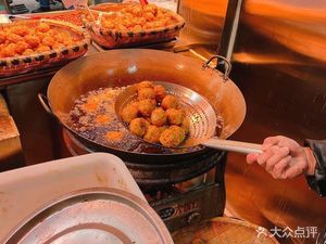 Gong Ji Lao Wuhan Jiangdi Rou Wan (Dacheng Apartment Store)