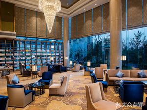 Shimao Hilton Hotel · Yuda Tang Bar