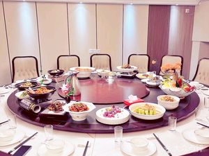Wuhan Linli Zhuizi Fangcai · Family Dinner · Team Building (Zhongnan Fuxiao Cheng Store)