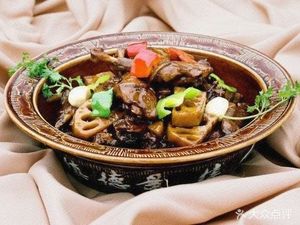 Aunt Liu's Street Food (Huangbei Central Department Store Branch)